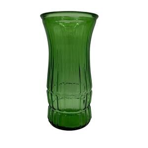 Vintage Large Vase in Emerald Green 9.5 inches E O Brody Co Cleveland Ohio
